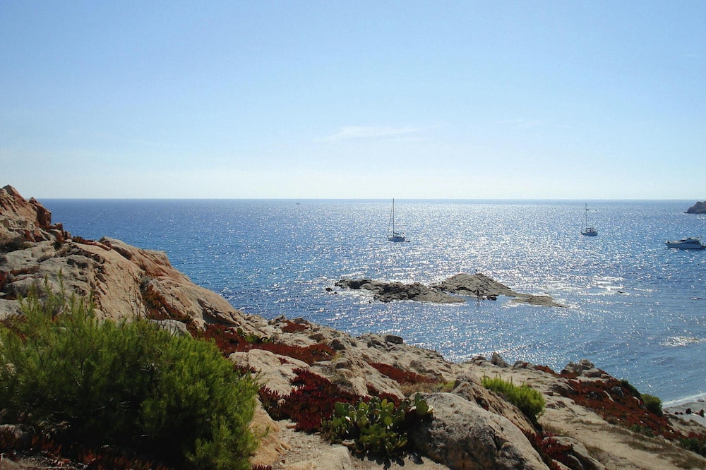 surroundings