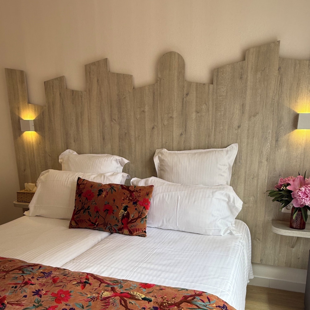 Hotel Provencal 33/51