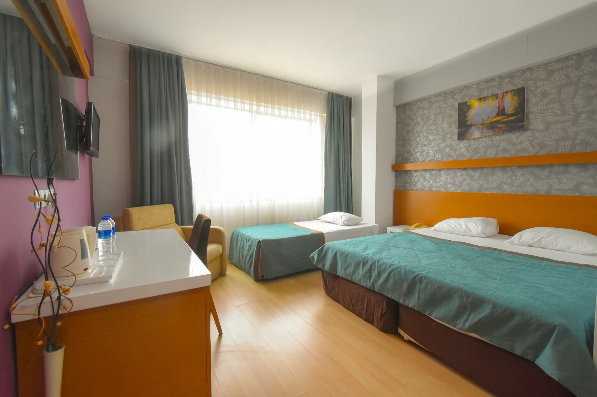 Deluxe, Double Bed