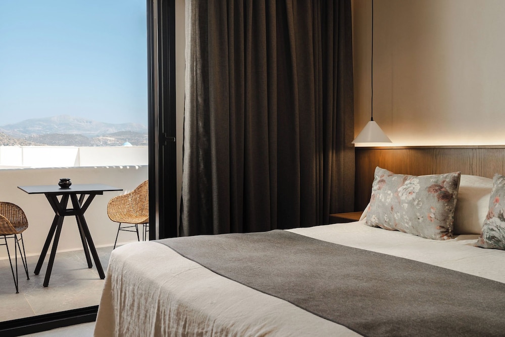Emery Boutique Apartments 22/50