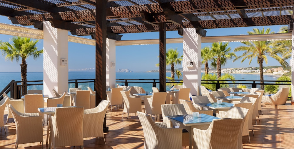 H10 Estepona Palace 35/50