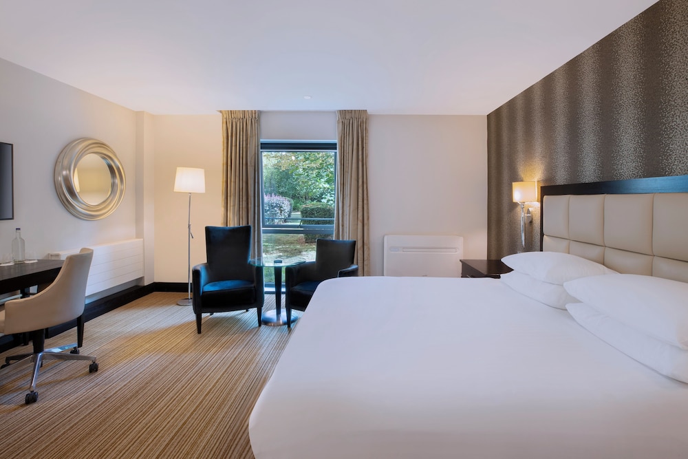 SUPERIOR, KING BED