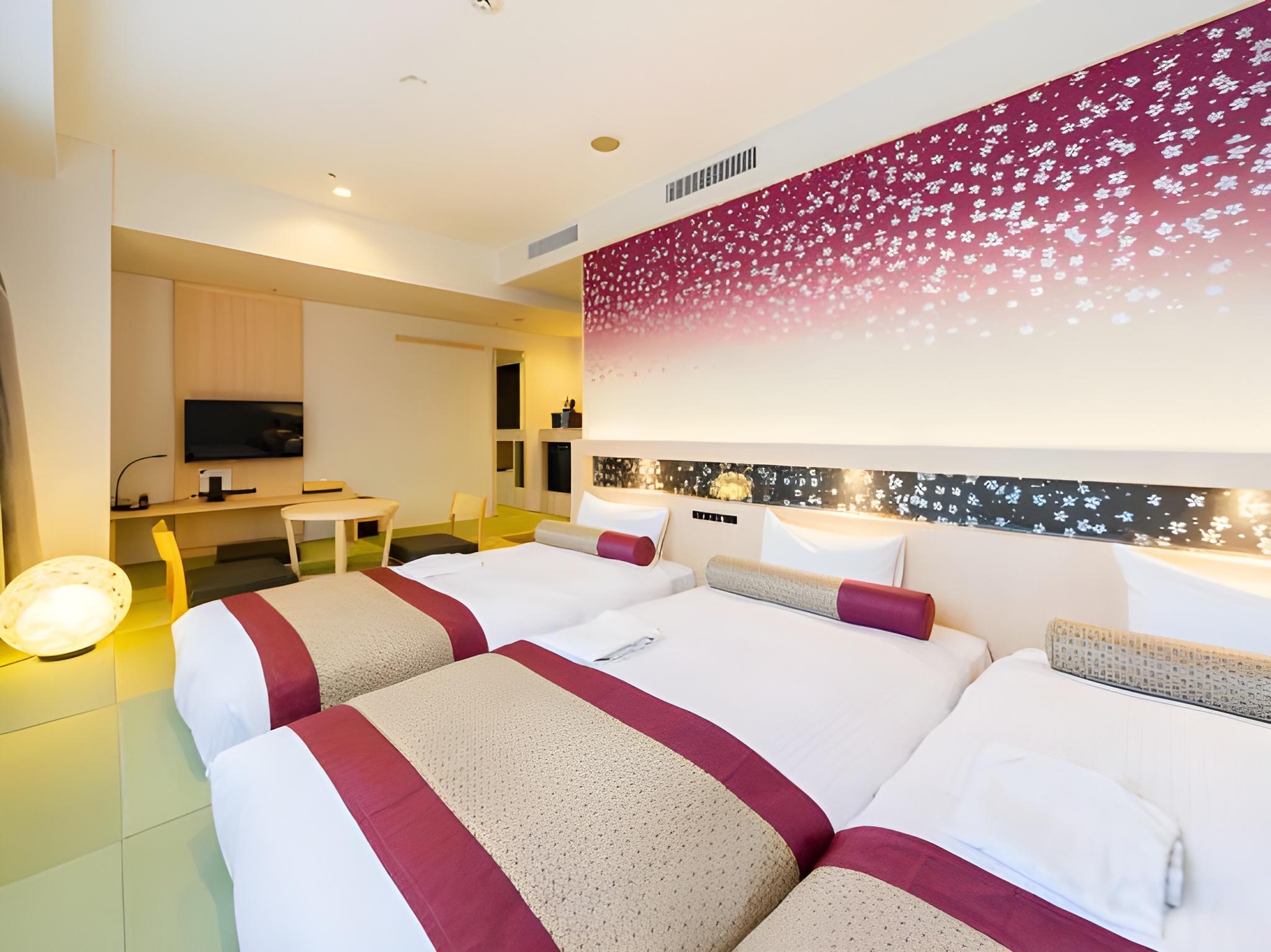 Sakura, Triple, 3 Beds، KOKO HOTEL Shinjuku Yotsuya 2/2