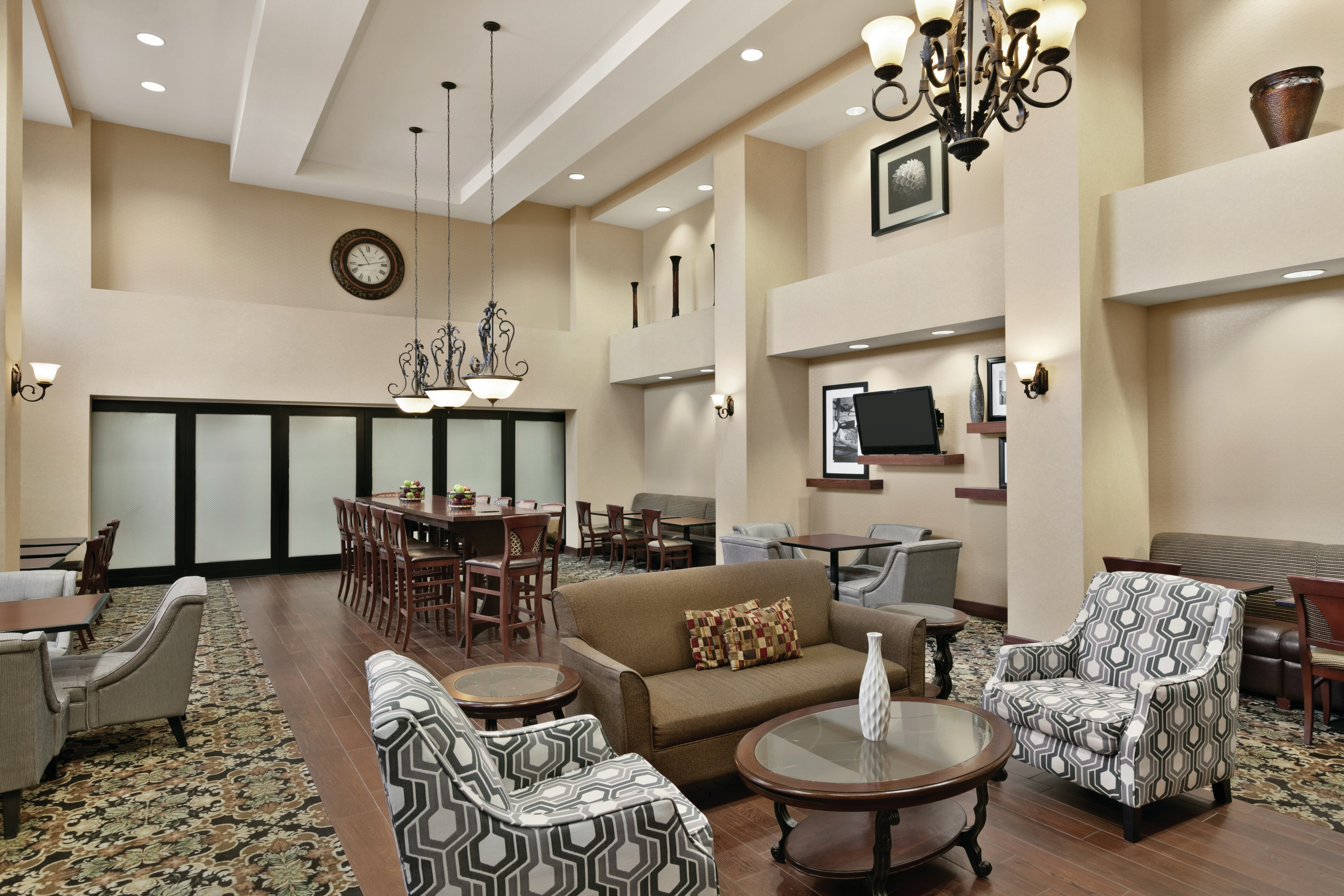 Hampton Inn and Suites Enid 29/50