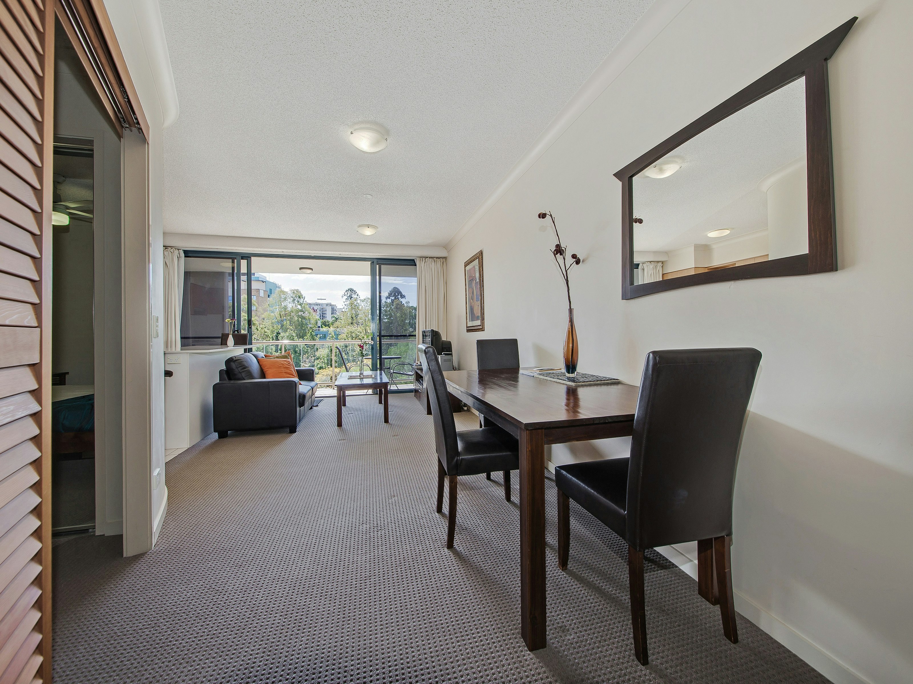 Inn On The Park Apartments 22/41
