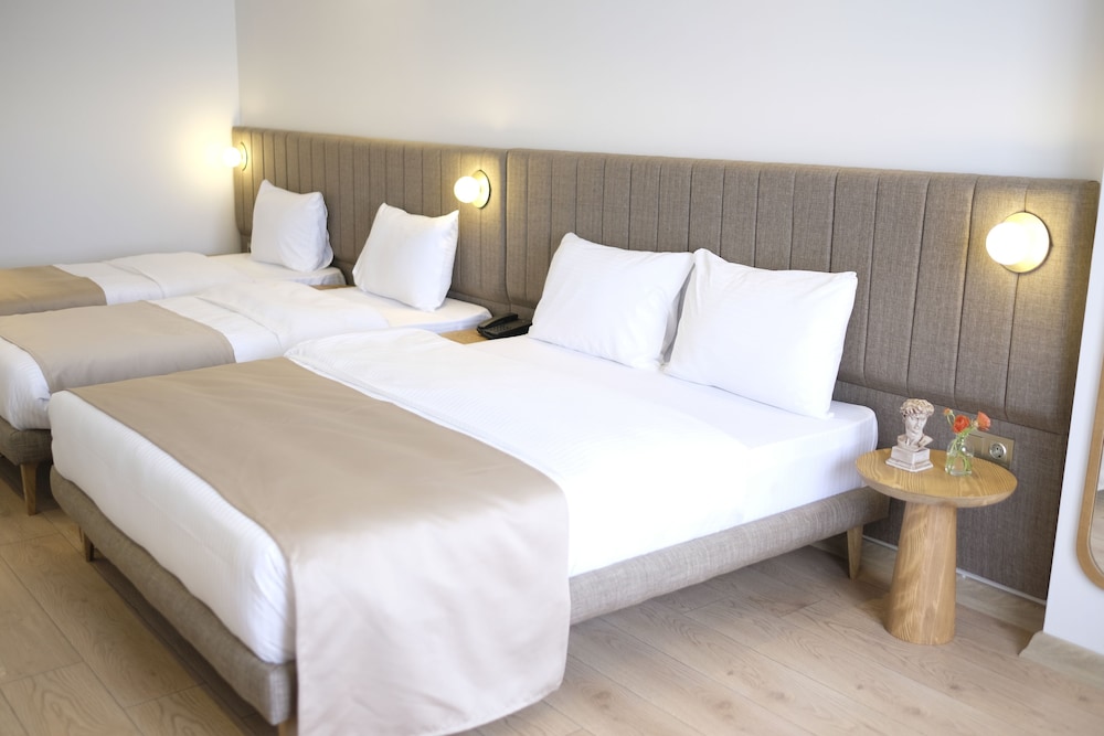 غرفة ديلوكس بسريرين منفصلين، Meshk Airport Hotel 6/10