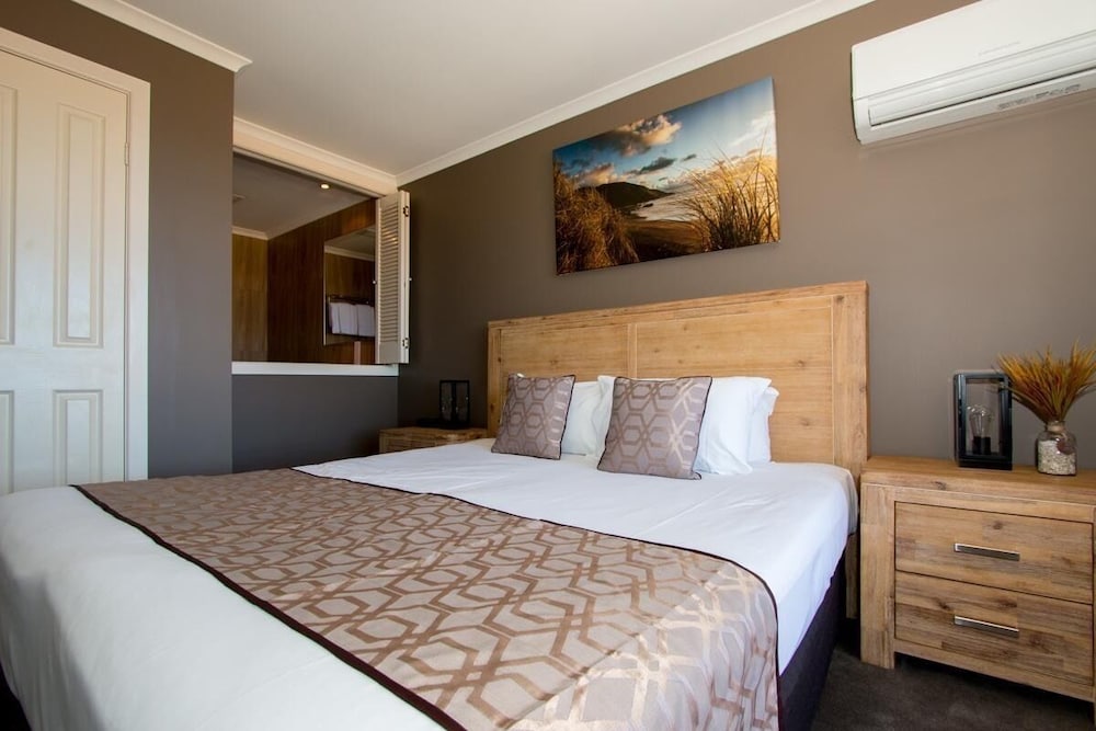 Aqualuna Beach Resort 18/56