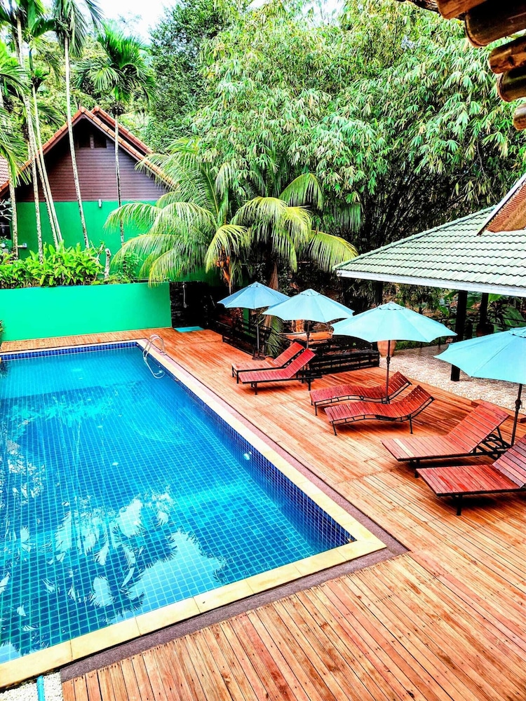 Phuket Jungle Experience Resort 31/35