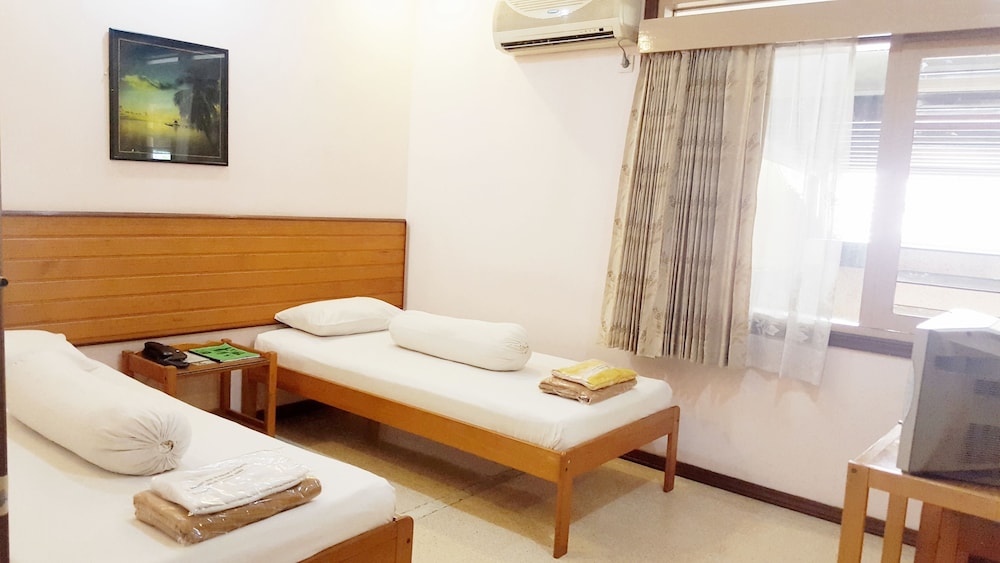 Pondok Asri Family Guest House 6/53