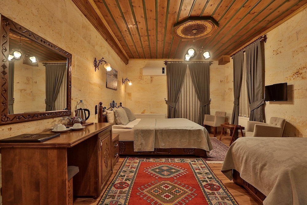Milat Cave Hotel 37/50