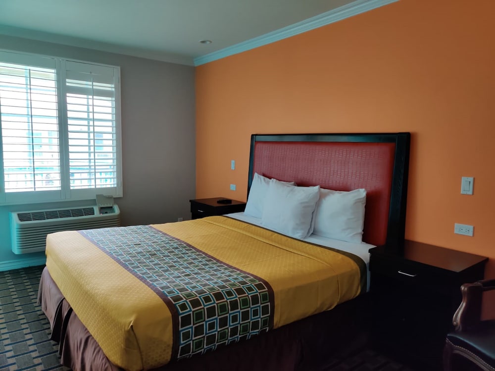 LYFE INN & SUITES by AGA - LAX Airport 19/60