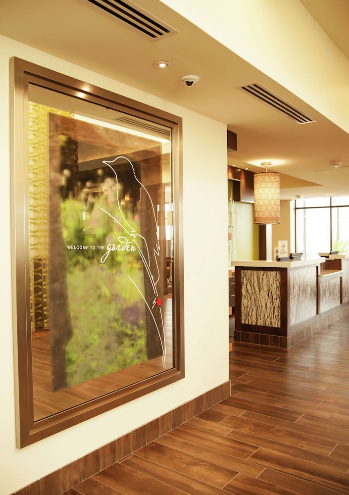 HILTON GARDEN INN SAN ANTONIO-LIVE OAK CONFERENCE CENTER 7/76