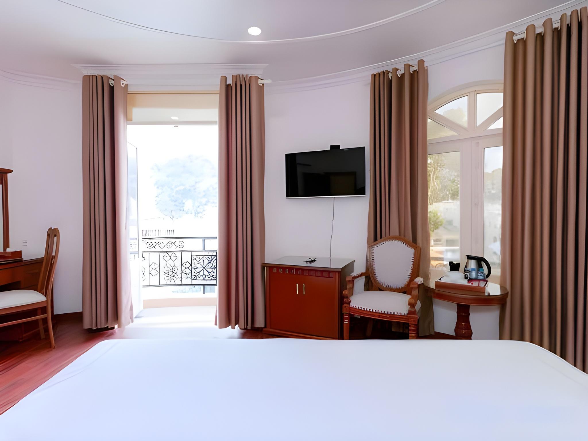 Vip, Queen Bed