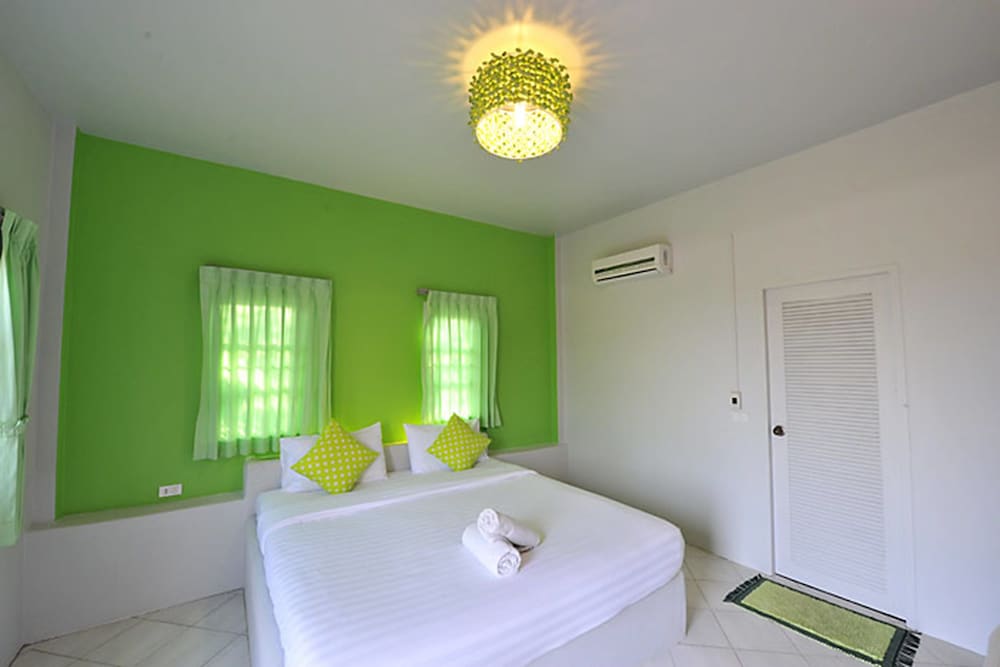 Baan Suan Rojjana 21/49