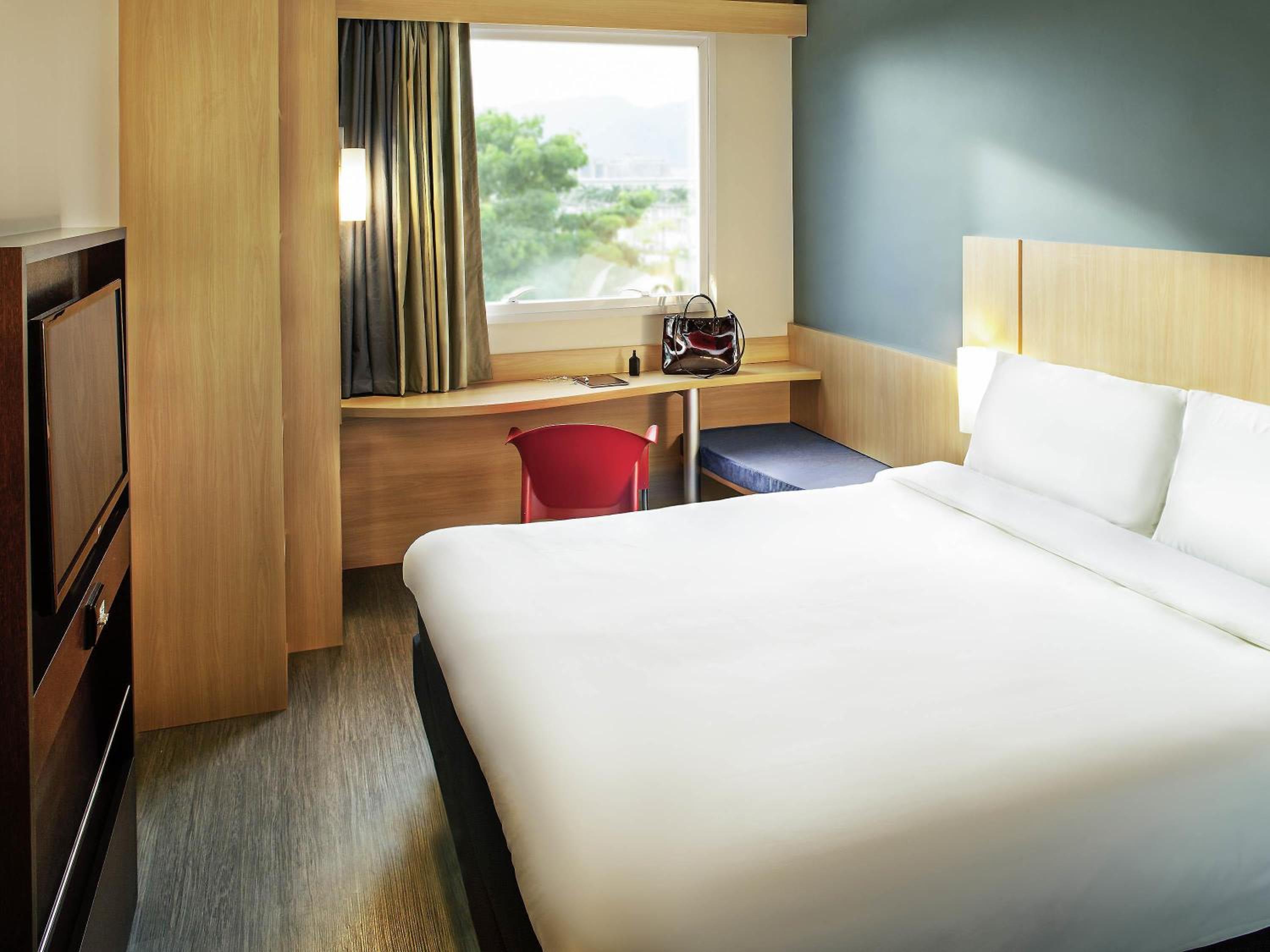 STANDARD, DOUBLE BED, WITH CHILD EXTRA BED