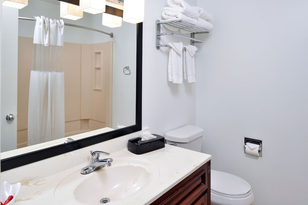 SureStay Hotel by Best Western Virginia Beach Royal Clipper 23/45