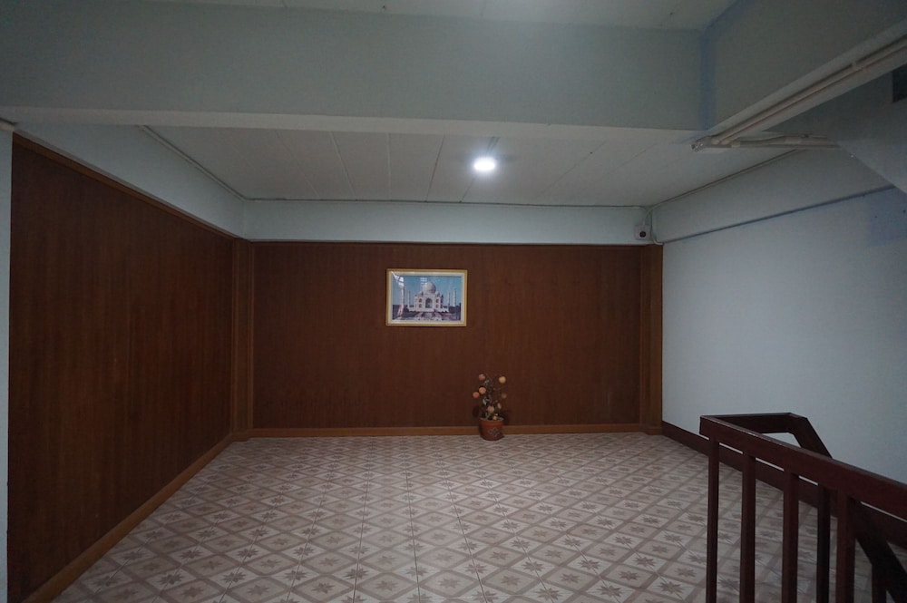 Parichart Place 20/28