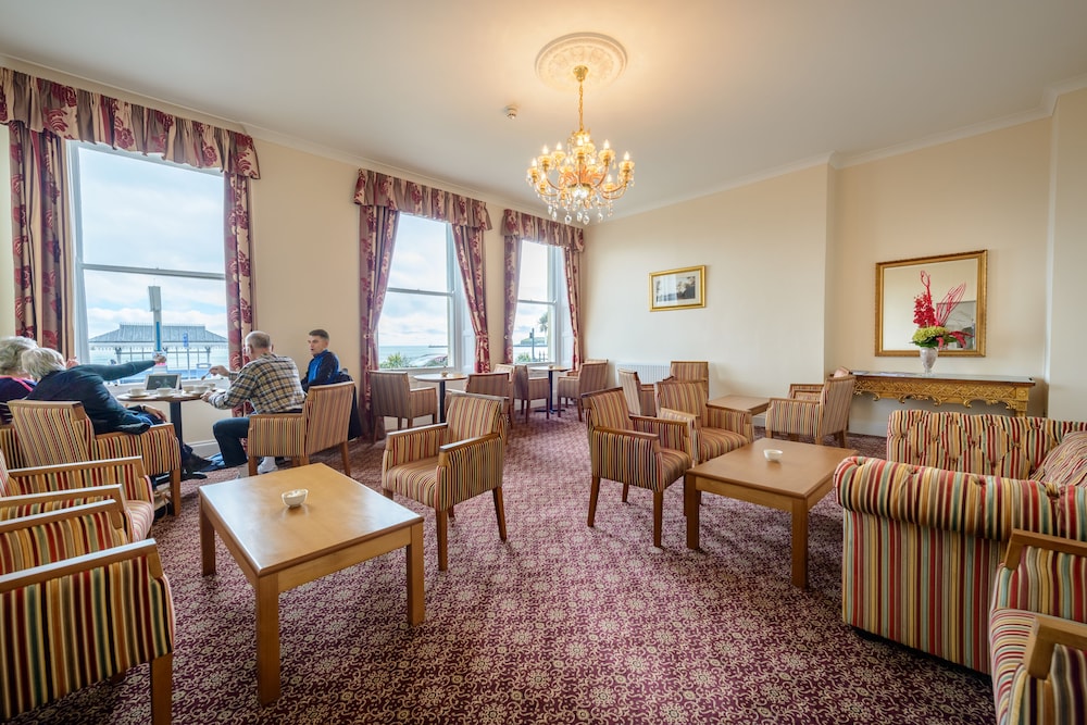 Russell Hotel - Daish's Holidays 46/59