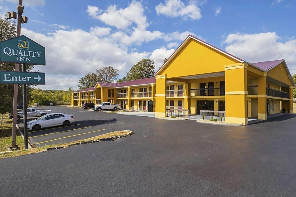 Motel6 Knoxville, TN - East 39/50