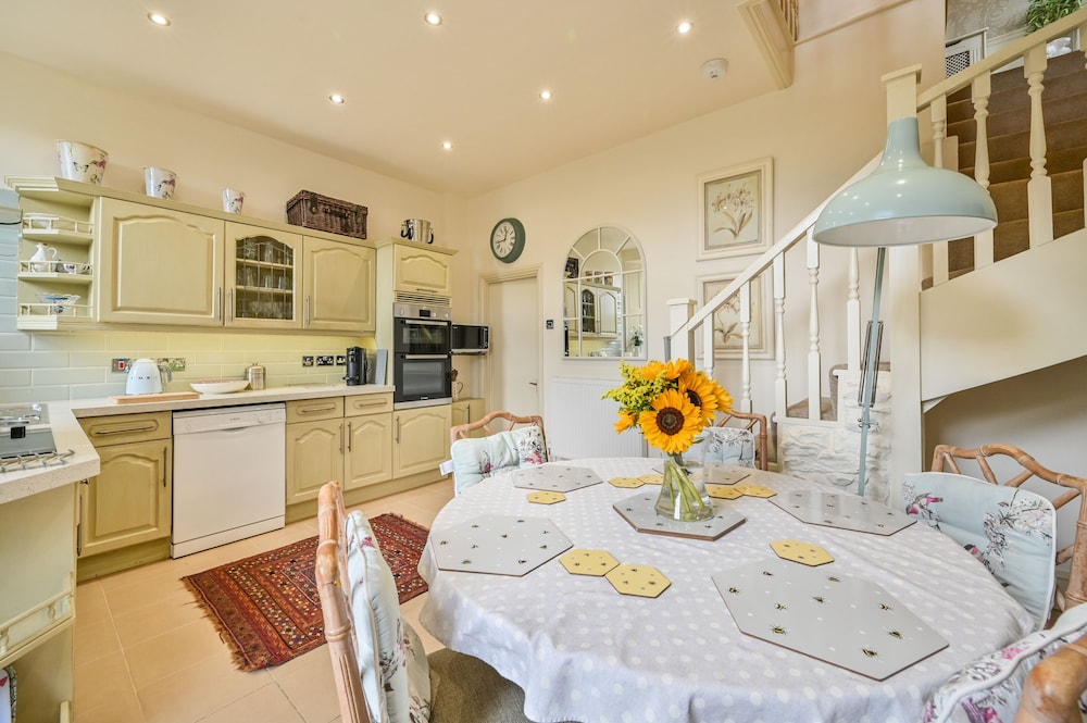 Muntham Holiday Apartments 36/50