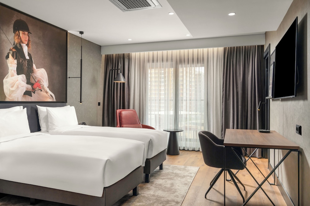Radisson RED Izmir Point Bornova 25/59