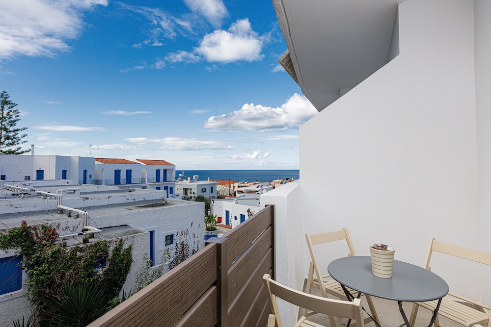 Kasteli Studios and Apartments 42/49