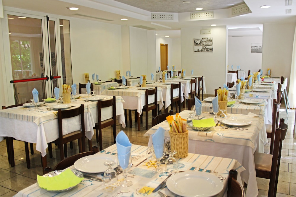 Hotel Silvia 25/36