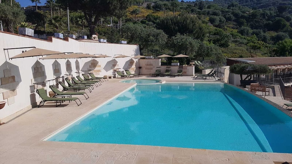 Don Vittorio Country Village 8/74