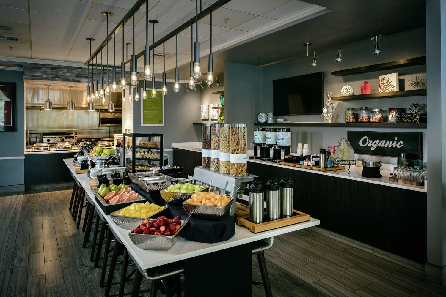 restaurant cafeteria