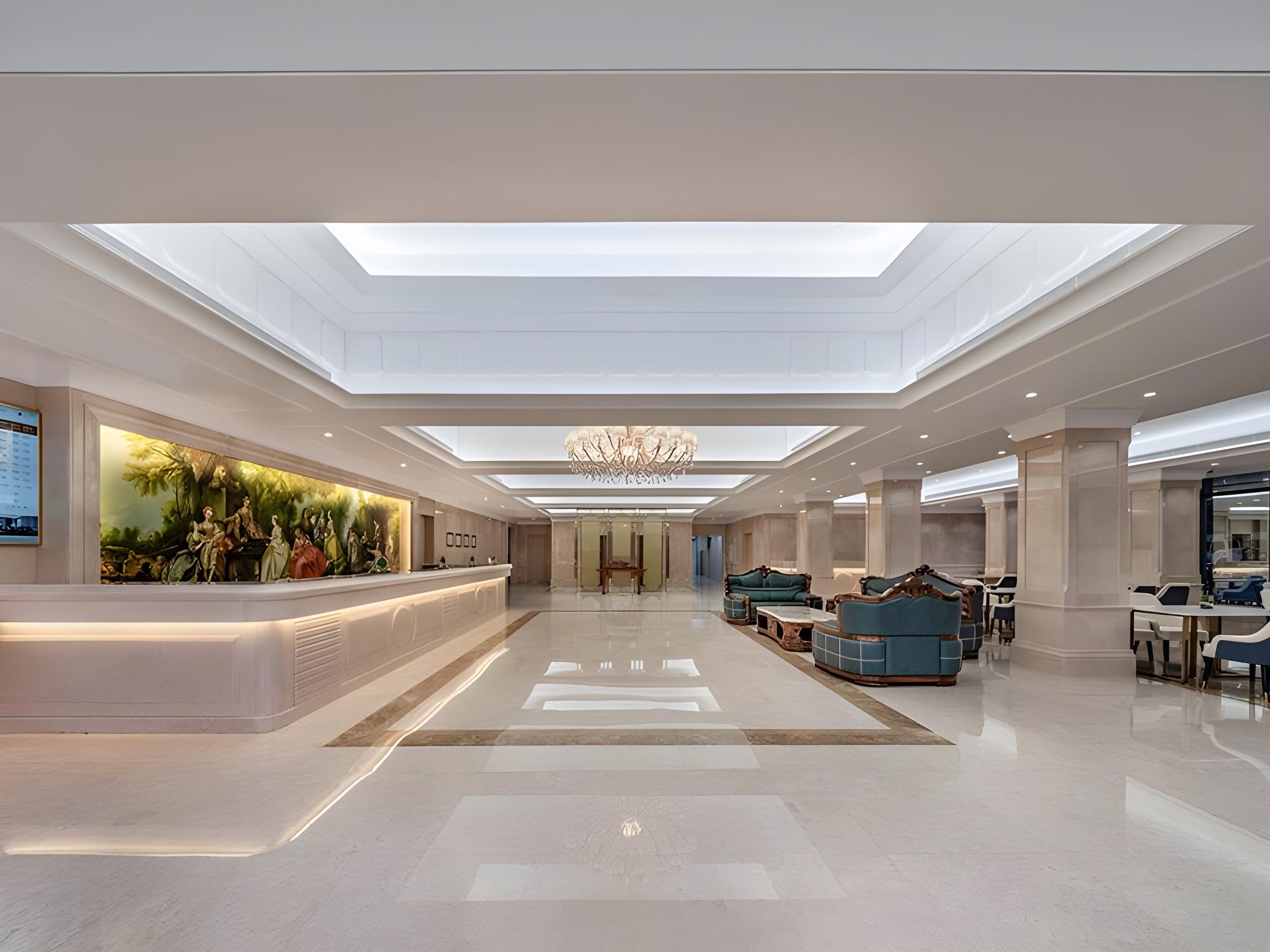 Vienna International Hotel (Shenzhen Huizhanwan Center) 12/50