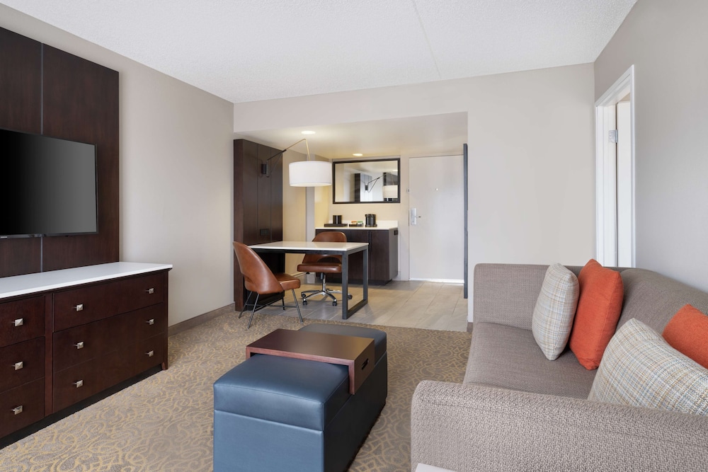 Embassy Suites by Hilton Tucson East 31/48