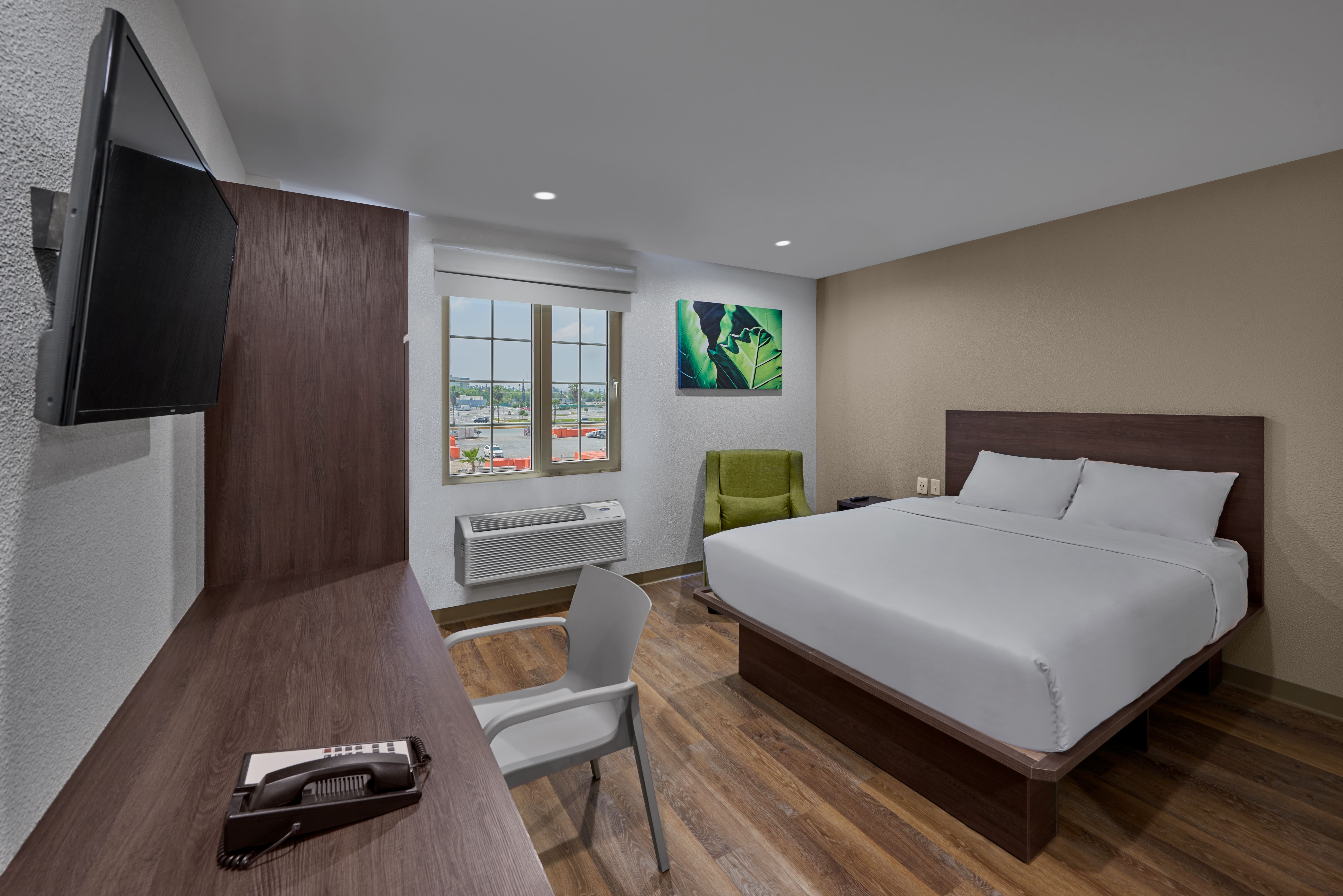 SUITE, DOUBLE BED