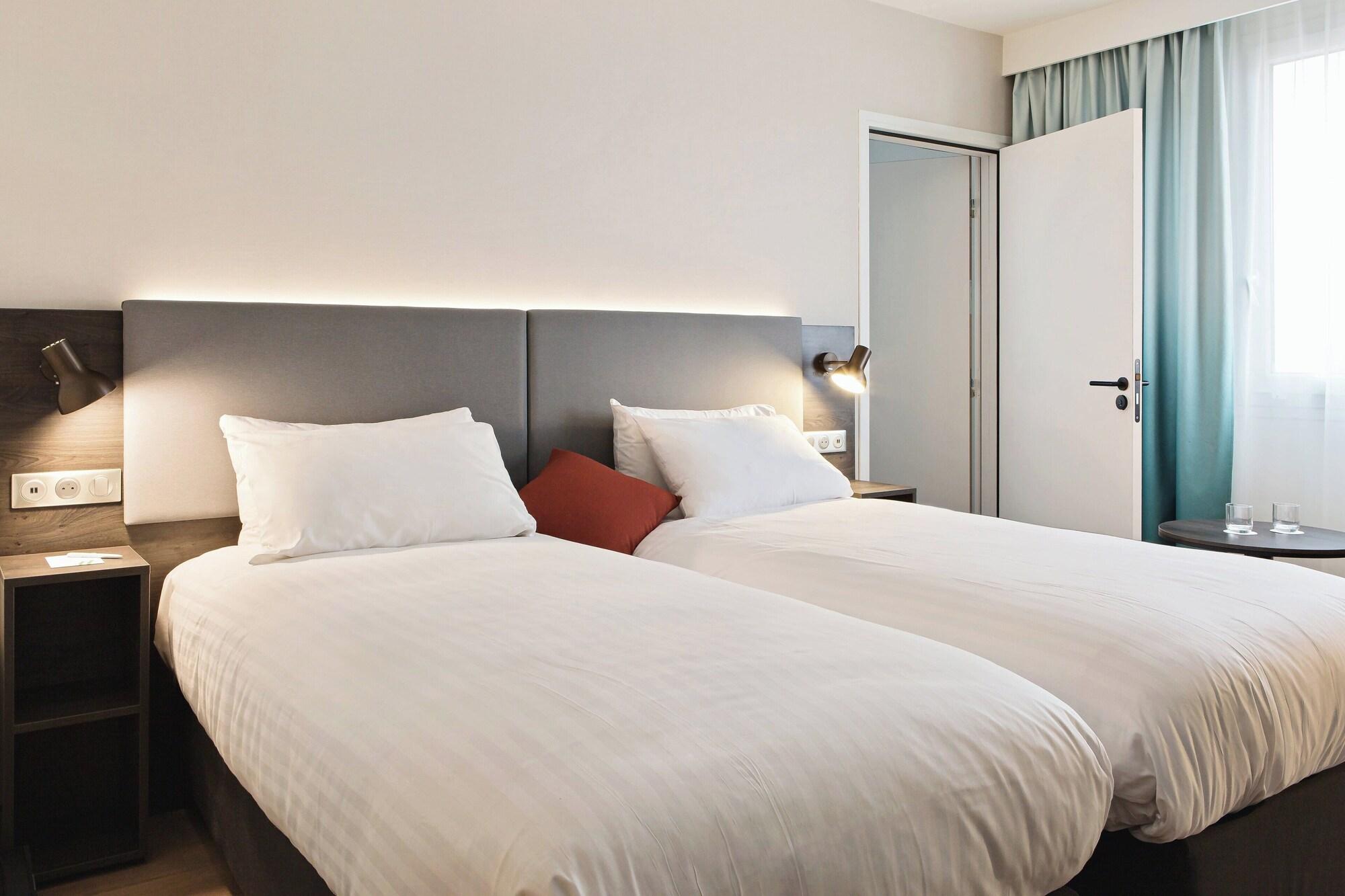Standard, Multiple Beds