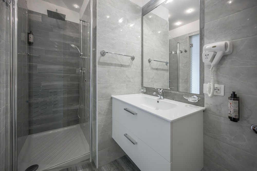 Villa Paradiso Suite 29/29