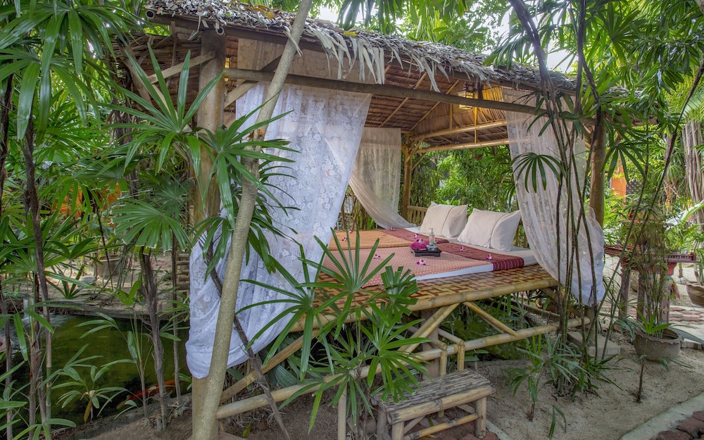 Eden Bungalows 64/71