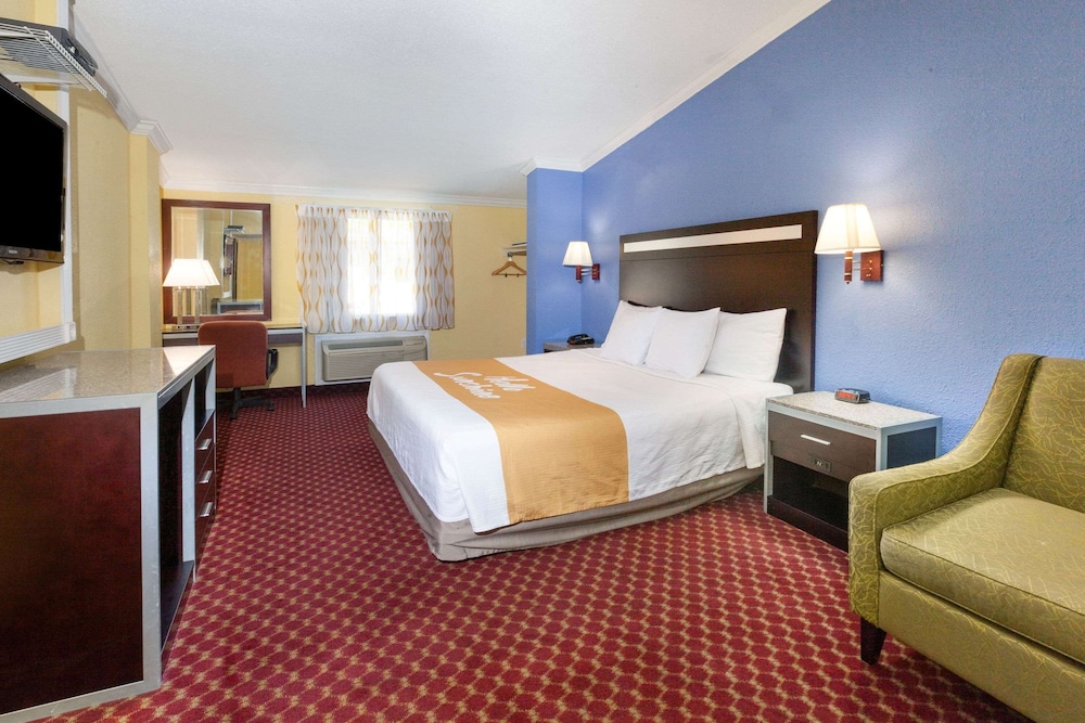 Days Inn by Wyndham Nanuet / Spring Valley 9/17