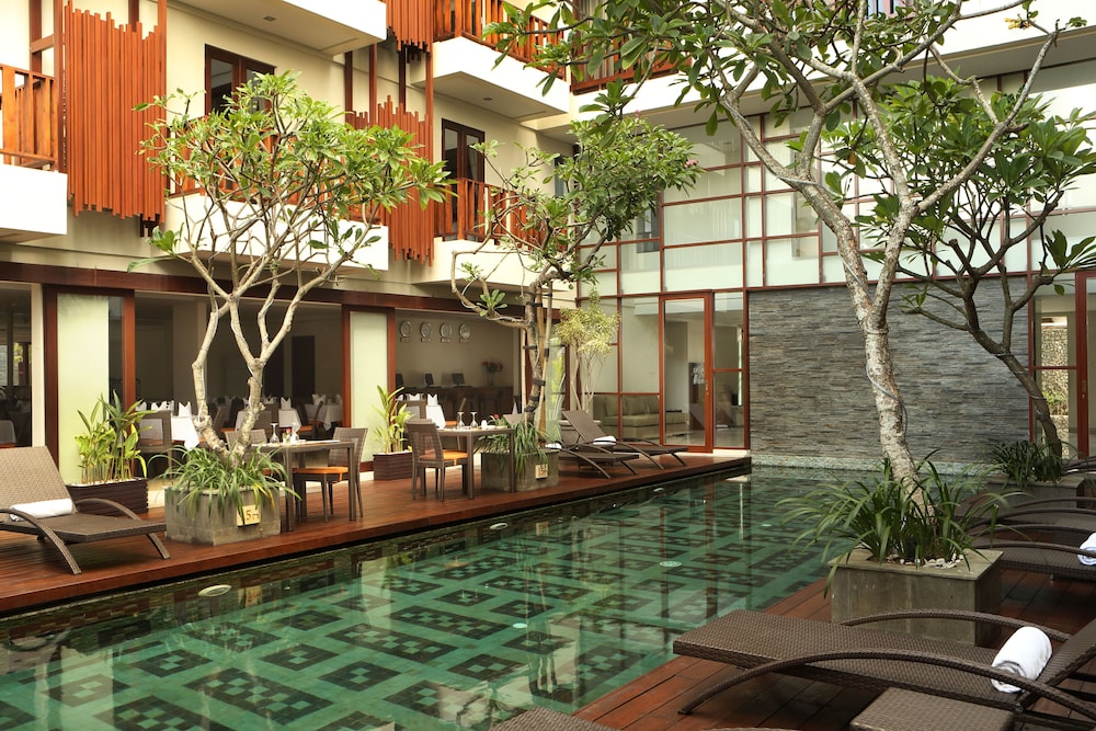 d’primahotel Seminyak (Ex Sense Hotel) 20/26