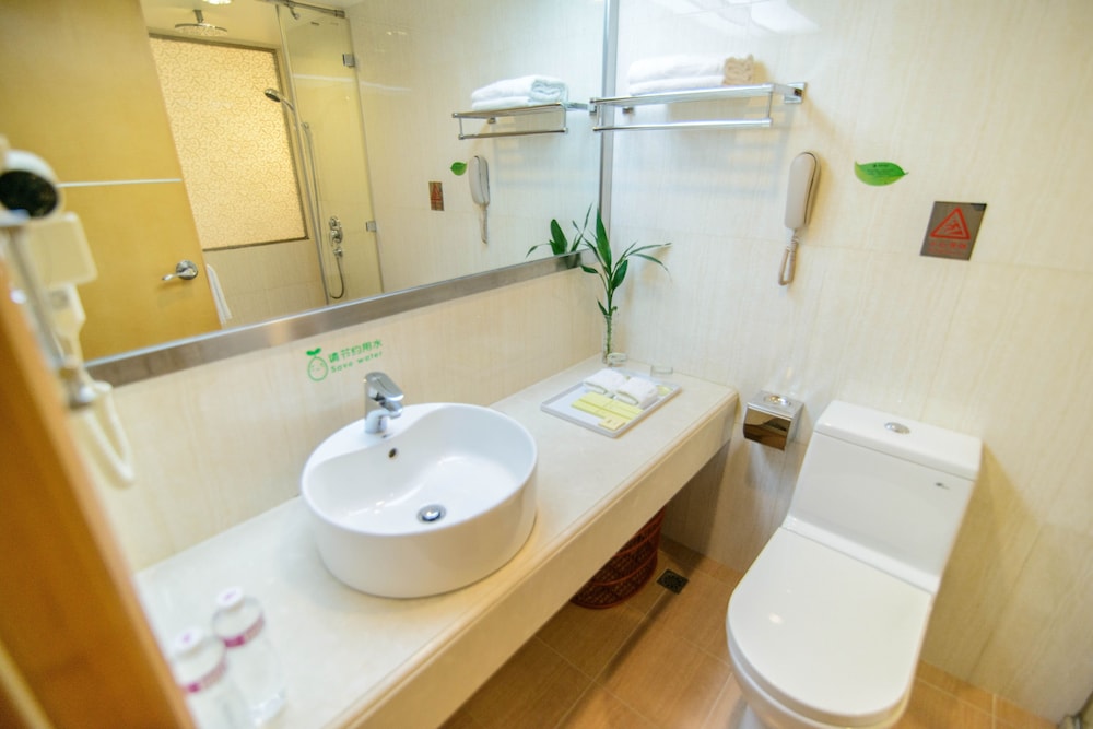 Fu Hua Hotel 58/59