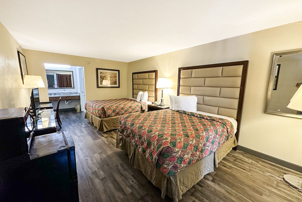 Executive Inn By OYO Ridgeway I-77 11/21