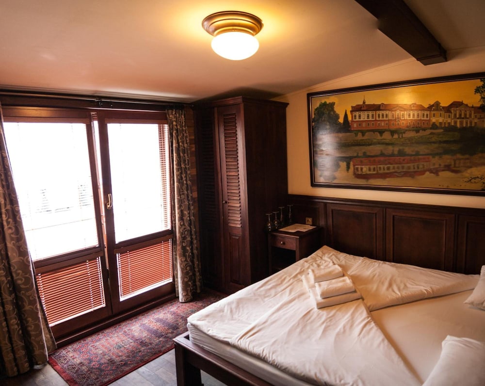 Boat Hotel Matylda 12/61