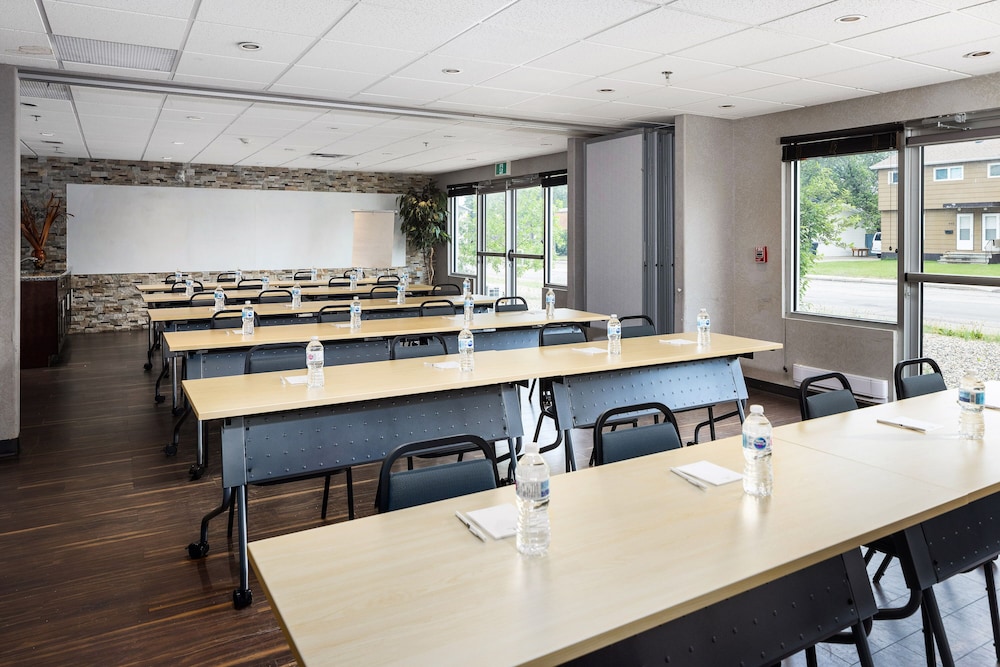 Home Inn Suites Yorkton 60/65