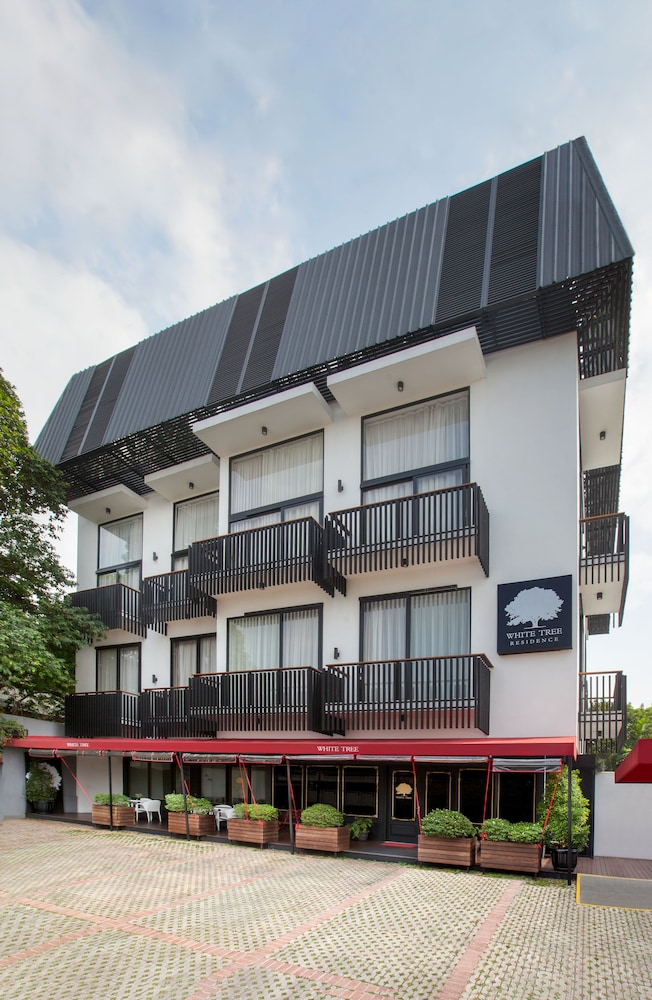 White Tree Residence By the Gala Hotels Group 2/50