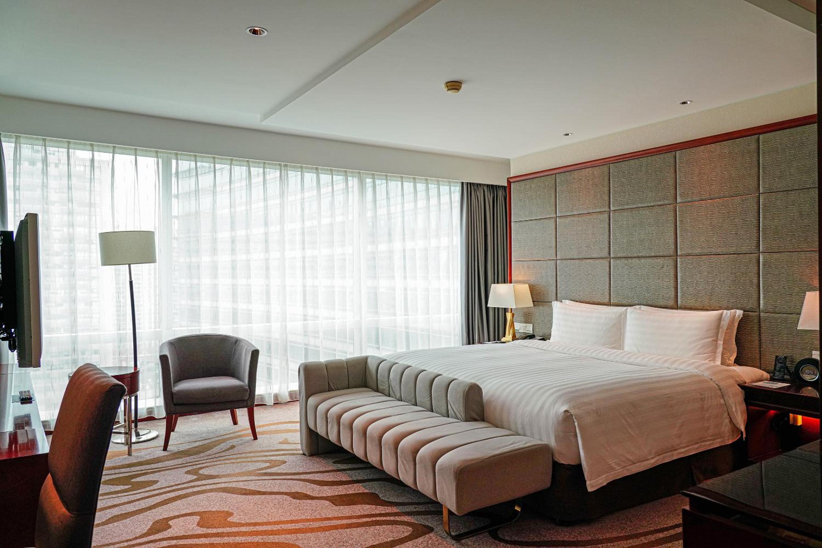 غرفة تنفيذية بسرير كينج، Pullman Shanghai Central 3/7