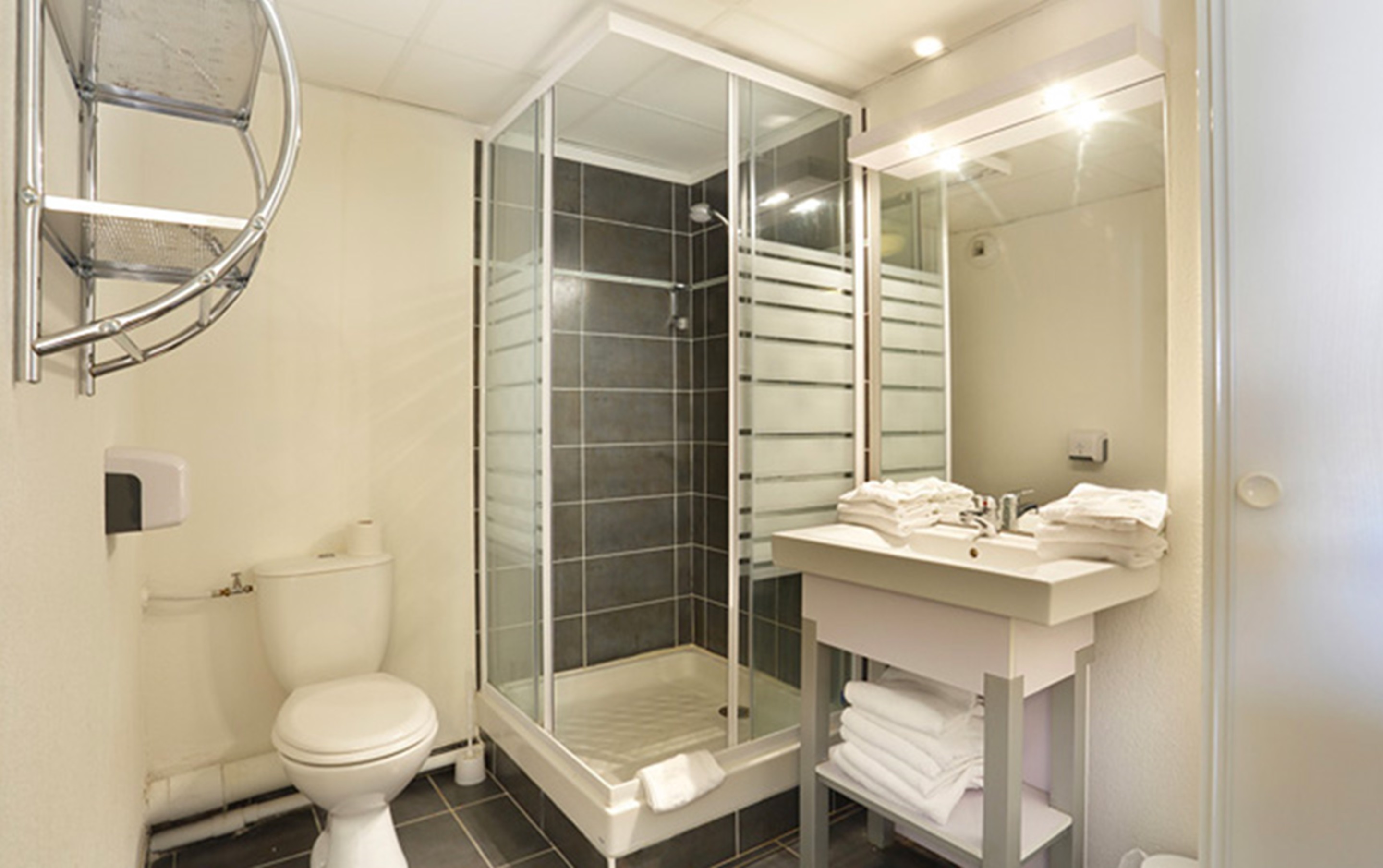 2 Bedrooms, Duplex, Apartment, Pool View، Vacanceole - Residence Cap Camargue 5/6