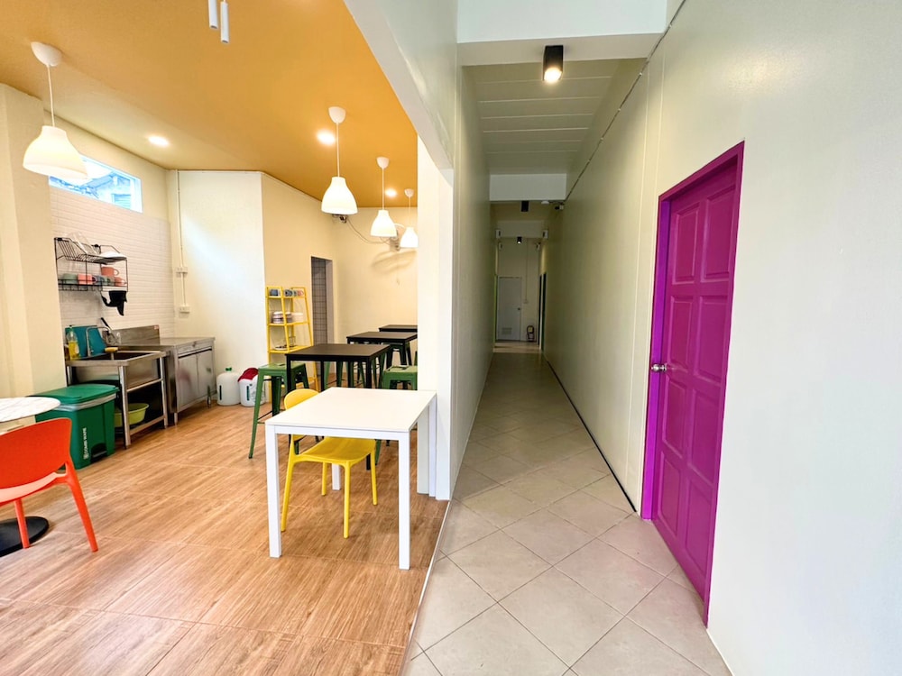 Sleepy Station - Hostel 43/57