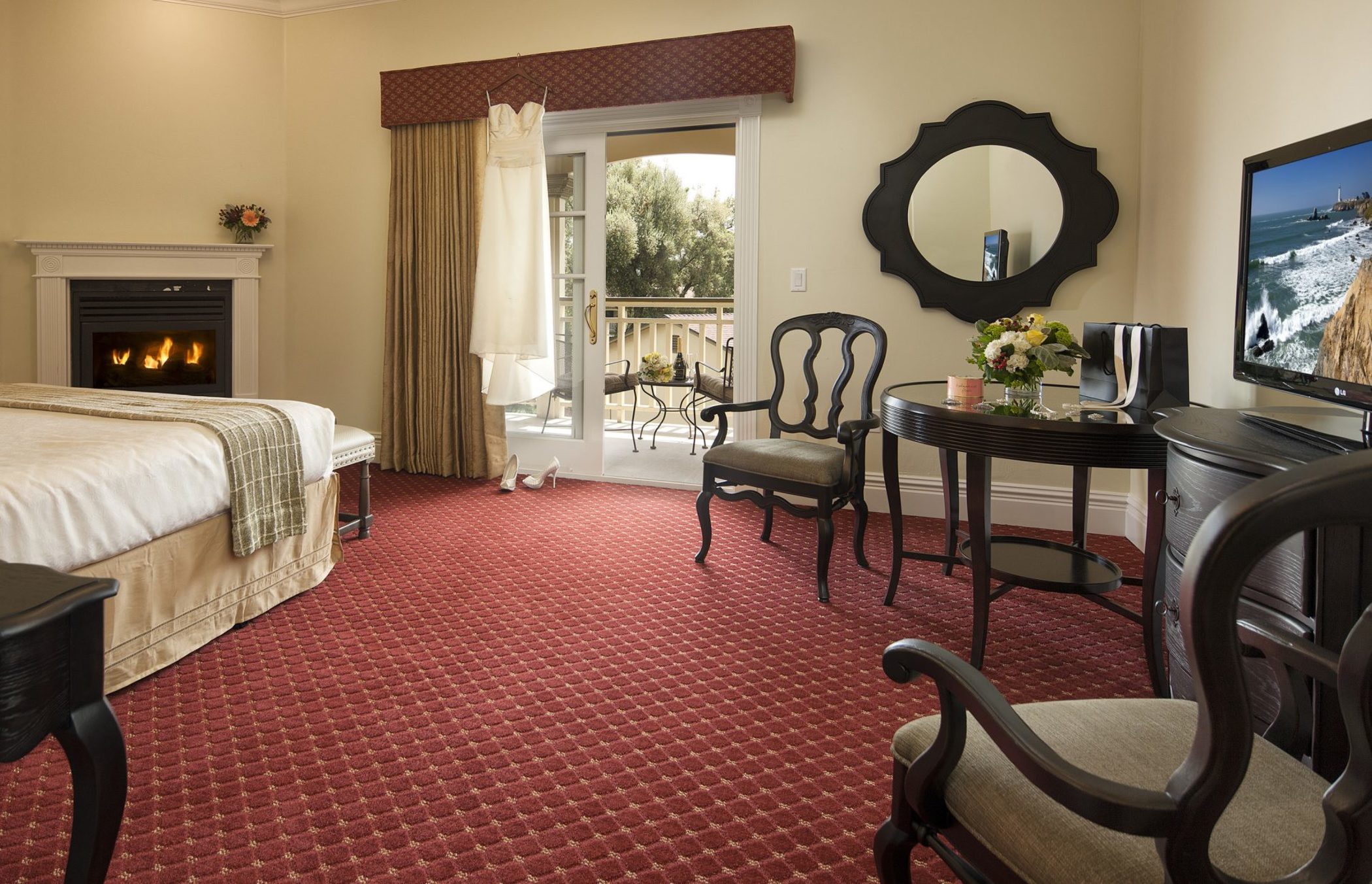 Room, Double Bed, Garden View, Paso Robles Inn 2/2