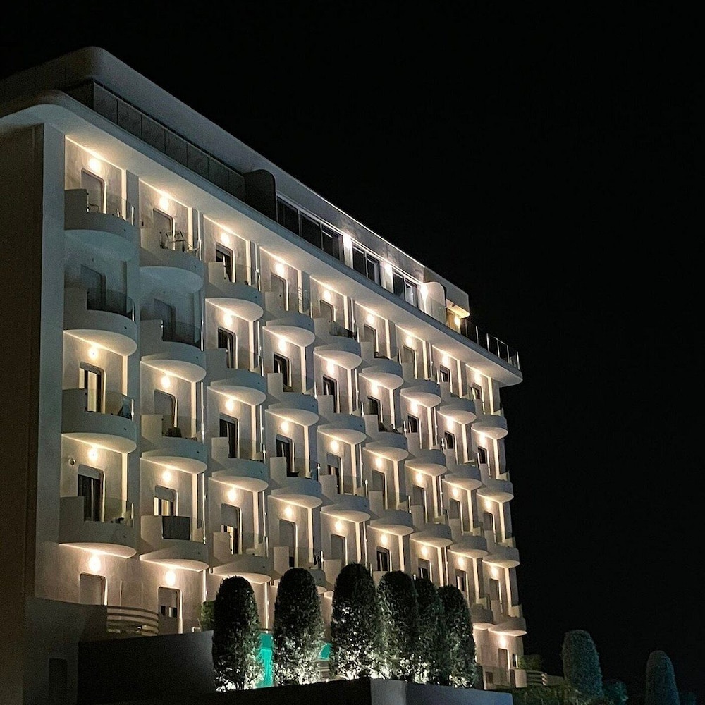 Ghibli Hotel 1/48