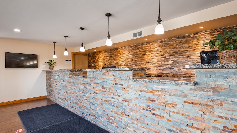 Sturgis Lodge & Suites, Travelodge by Wyndham 3/36