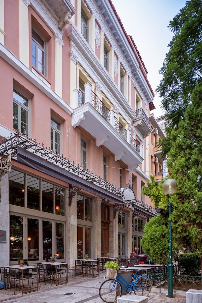 Emporikon Athens Hotel 4/32