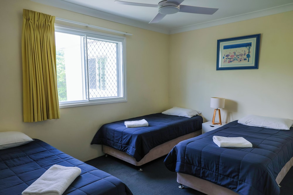 Le Lavandou Holiday Apartments 12/50